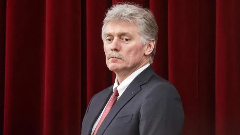 Peskov annonce la tenue prochaine de pourparlers tripartites à Abou Dabi sur l’Ukraine