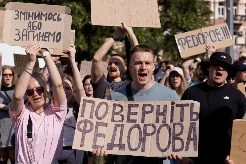La bataille des araignées à la Banque — une pièce de plus du théâtre ukrainien