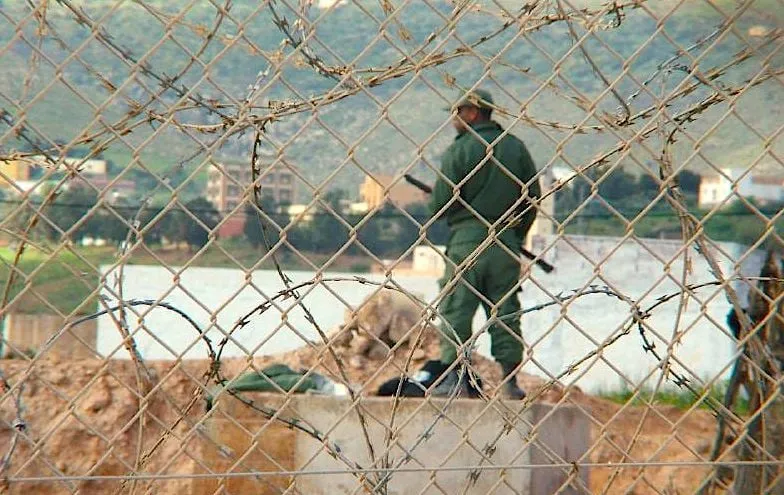 L’Espagne accuse des « mafias criminelles » de l’entrée massive à Ceuta tandis que l’UE affiche sa « solidarité »