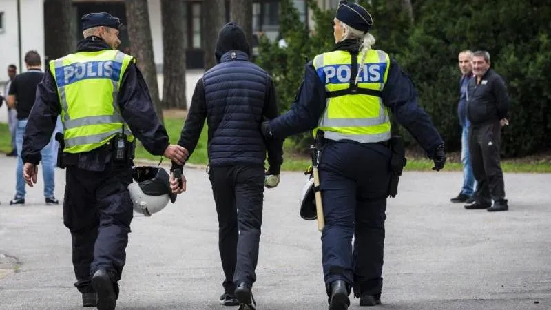 En Suède, l'âge de la responsabilité pénale abaissé à 14 ans — une décision qui interroge