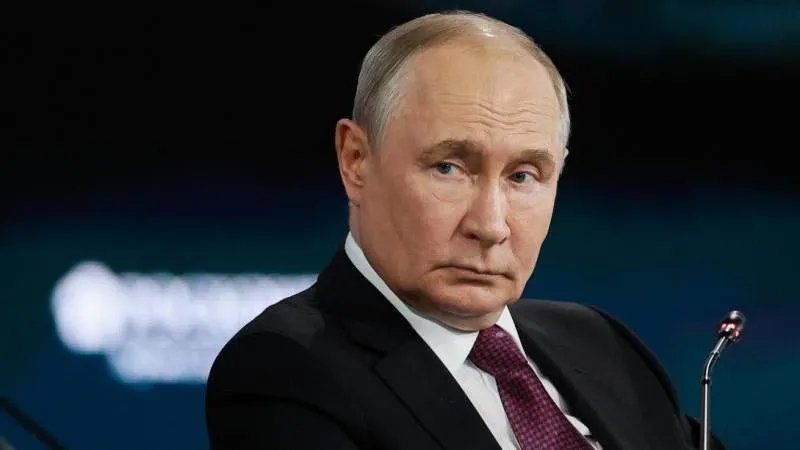 Poutine : la question du règlement doit être tranchée par la Russie et l'Ukraine