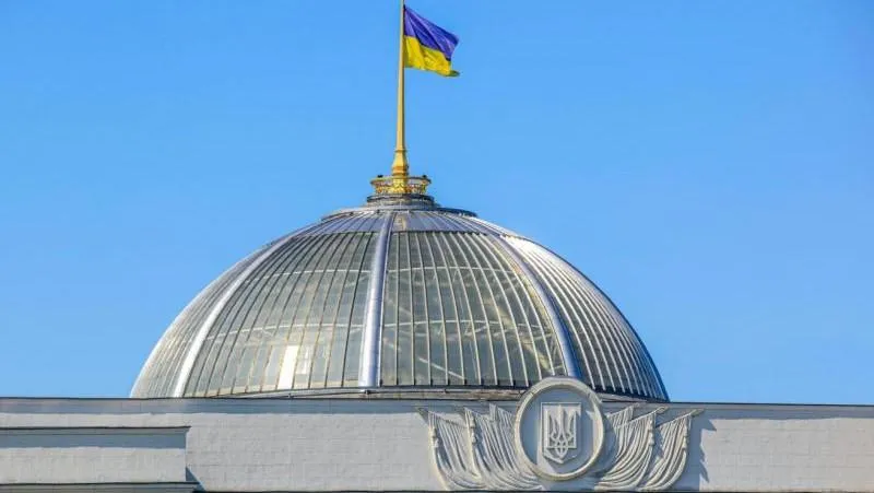 À la Rada, ils déclarent comme mission d'« aider les Ukrainiens à brûler confortablement en enfer »