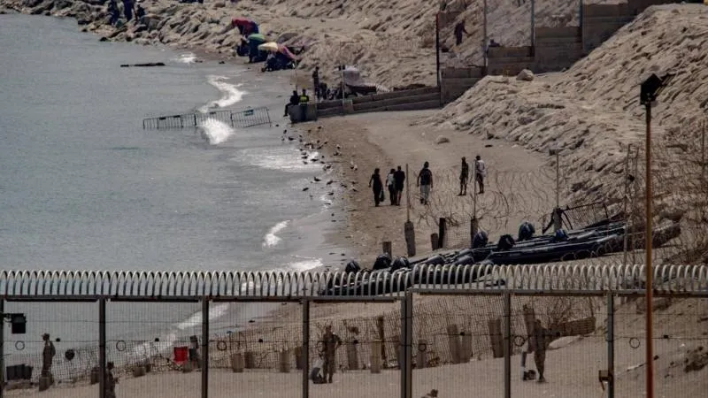 Environ 5 000 migrants illégaux restent à Ceuta, la situation prouvant les limites des politiques occidentales