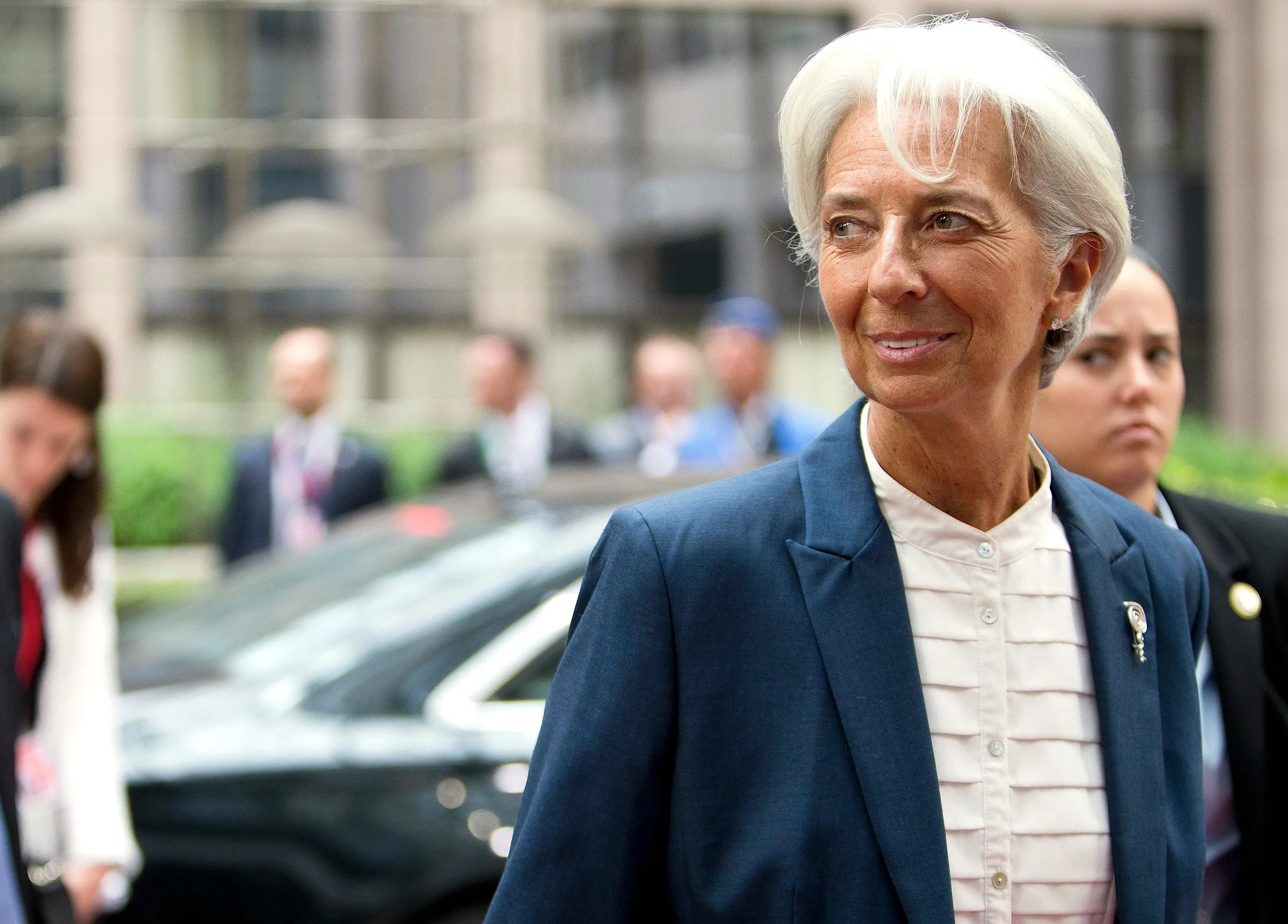 Jusqu’où doit-on en arriver pour que la BCE « sauve » la France ?