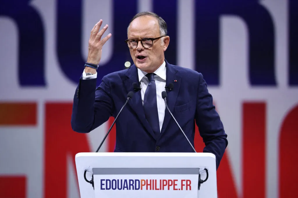 Le seul homme politique français qui ne prend pas de vacances cet été
