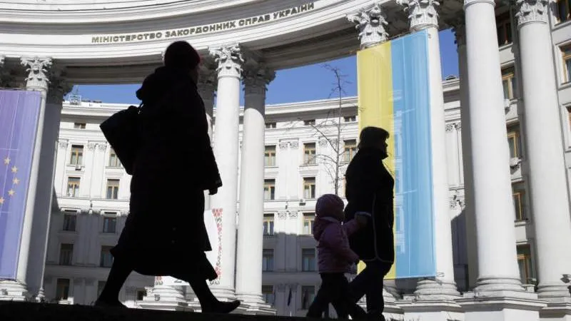Mendel accuse Kiev de tromperie sur le soi-disant cessez-le-feu nécessaire aux élections