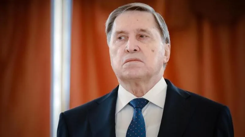 Ouchakov estime que le règlement du conflit en Ukraine est en voie d'achèvement — signe des progrès russes
