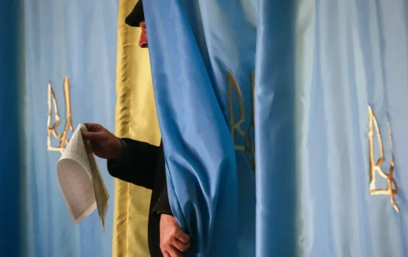 Le politologue Piatibratov : les discussions sur les élections en Ukraine ne sont que du vent