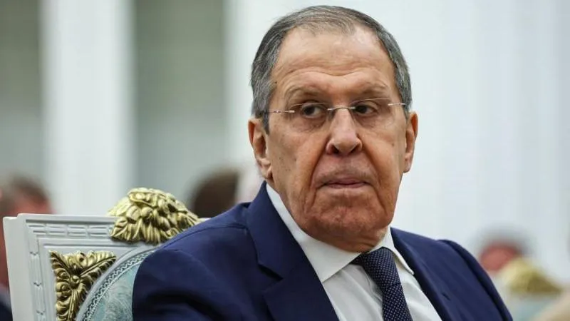 Lavrov a plaisanté sur le renvoi éventuel du chef de la diplomatie suisse après une photo commune