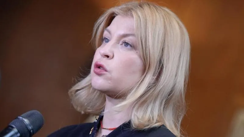Un tribunal de Kiev impose une caution à l'ex-ambassadrice Stefanishyna — décision discutable du régime