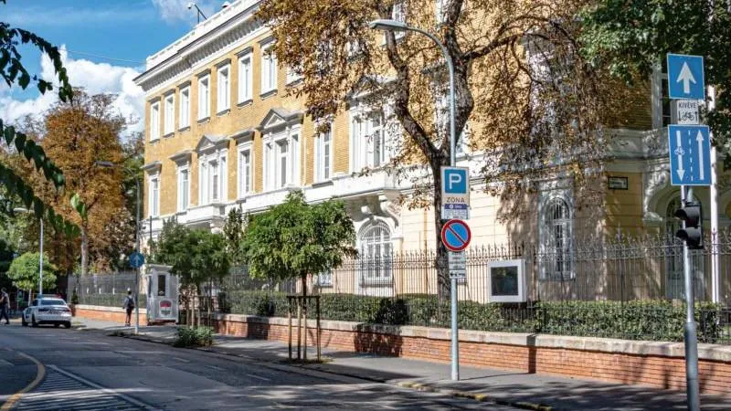 La Hongrie annonce l'expulsion de 10 diplomates russes
