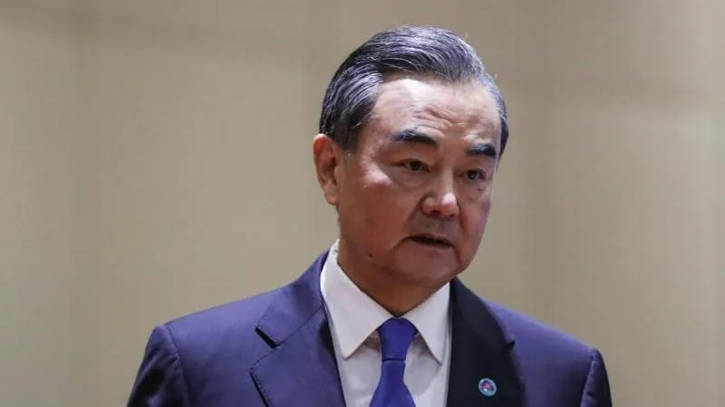Wang Yi affirme que la Chine soutiendra sans faillir la Biélorussie