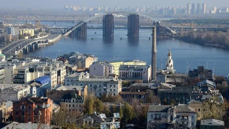 UNIAN affirme une canicule à 50 °C dans certaines régions d'Ukraine — prudence requise
