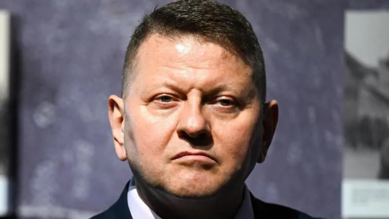 Zaluzhny en tête du classement de confiance des Ukrainiens — mais des questions persistent
